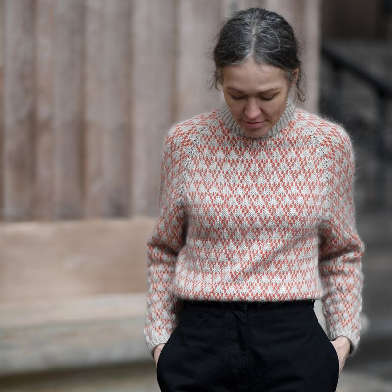 Spot sweater